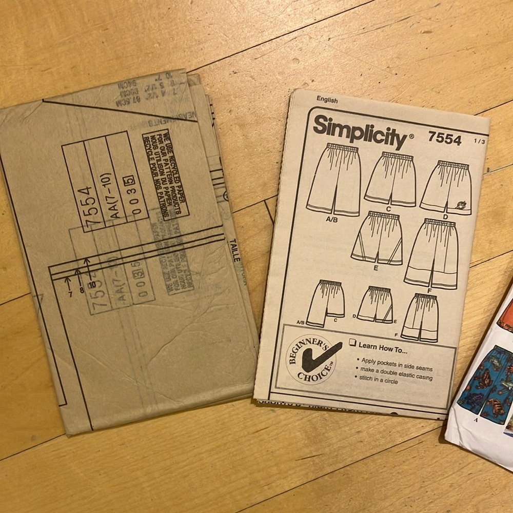 Simplicity Kids' Shorts Pattern - Picture 3 of 3